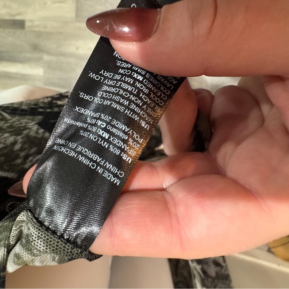 WHBM chiffon layered snakeskin maxi dress ❤️ - Picture 6 of 7